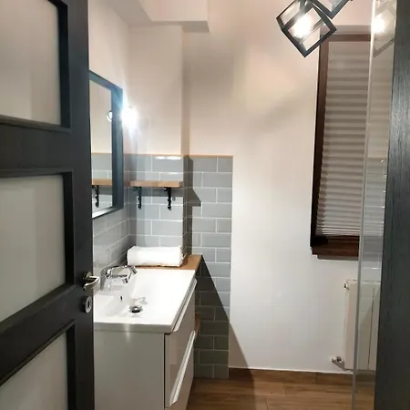 Best Central Room Апартаменти